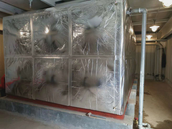 什么是不銹鋼保溫水箱？